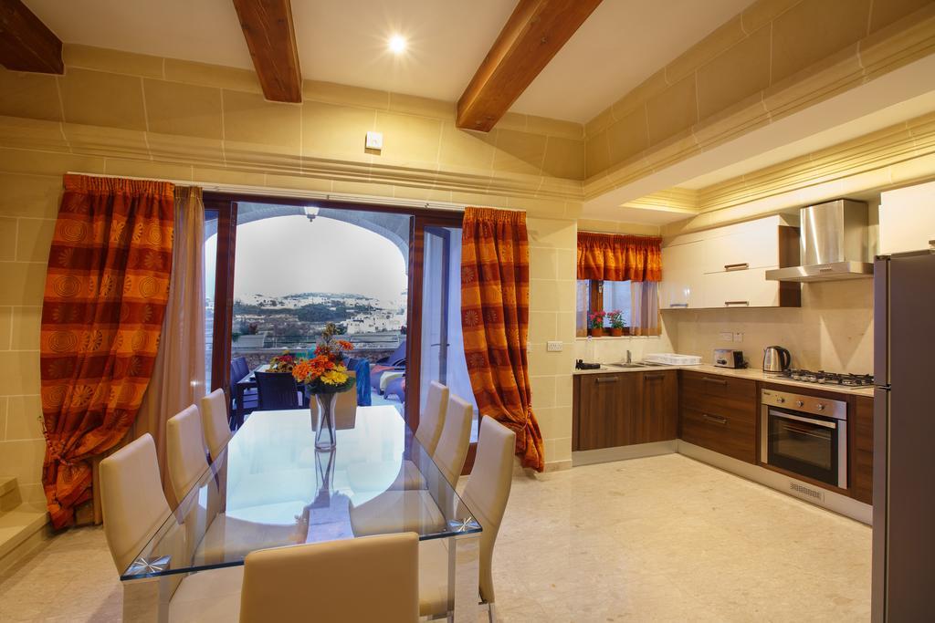 Carini Farmhouses Għarb الغرفة الصورة