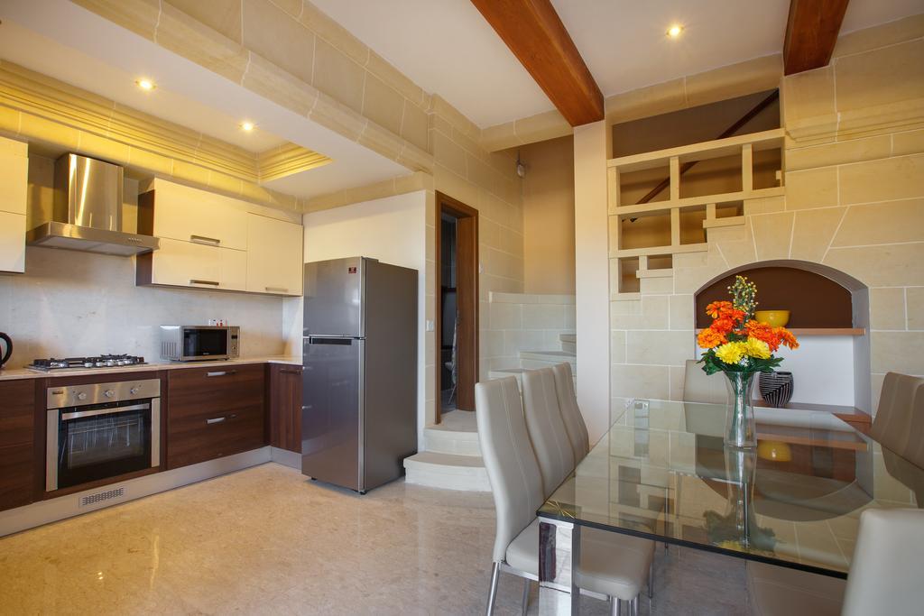 Carini Farmhouses Għarb الغرفة الصورة