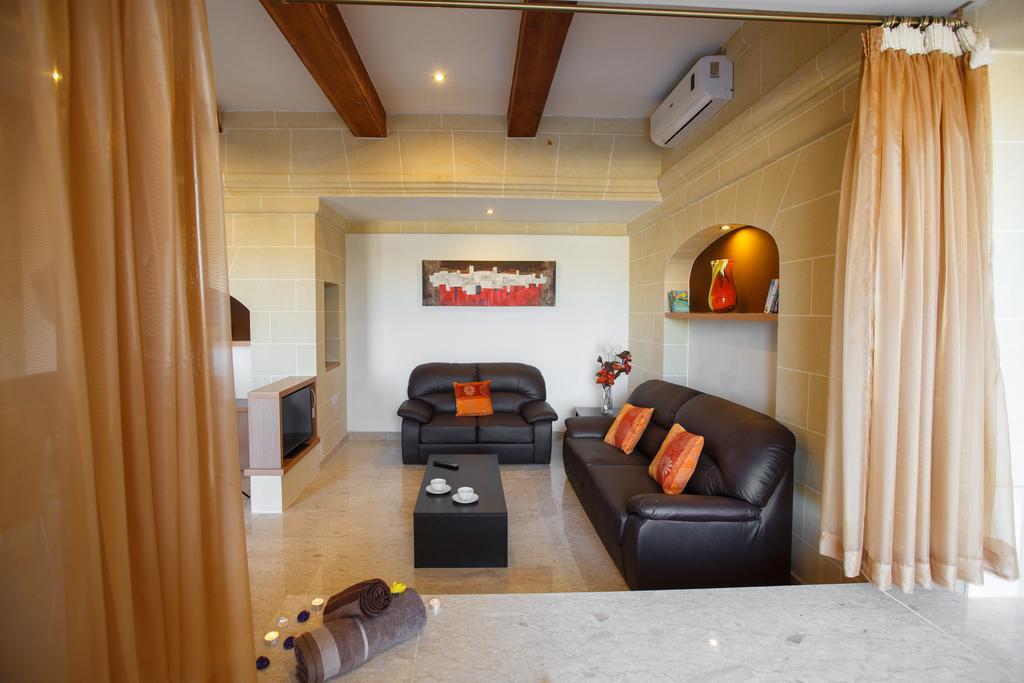 Carini Farmhouses Għarb الغرفة الصورة